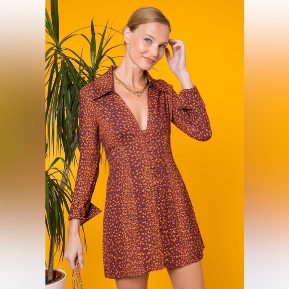 RIXO Dresses & Skirts - RIXO London Jackie Floral Long Sleeve Mini Dress | Size XS Rare 60s Style